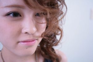 太田市の美容室PUNIMでヘアセットしたモデル
